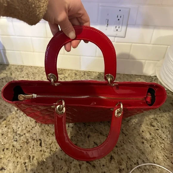 Rioni THE ZOEY TOTE Red Patent Leather Handbag LU-2233M/R - Picture 6 of 15